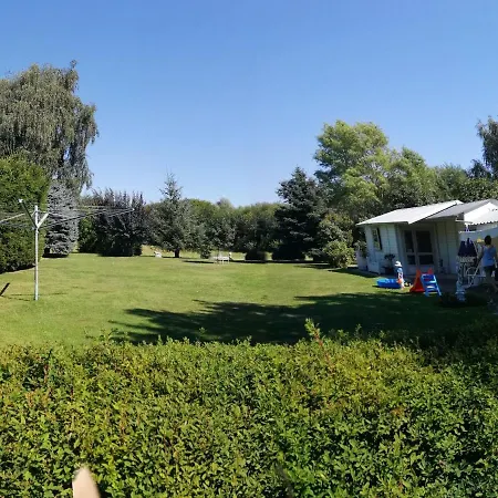Modern In With Large Garden Διαμέρισμα *