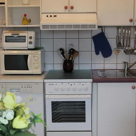 Διαμέρισμα Modern In With Large Garden *